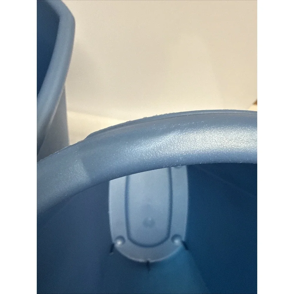 Vtg Sterilite Trash Can Wastebasket Plastic Two Blue 20‎ QT 19L Unused 1990s USA
